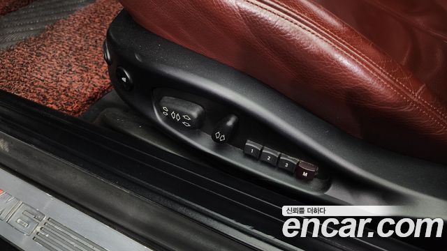 BMW M6 2007 — photo 13