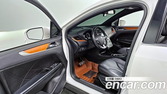 Lincoln MKC 2019 — photo 10
