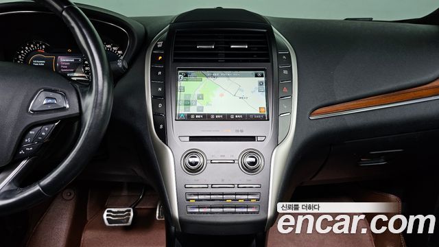 Lincoln MKC 2019 — photo 14