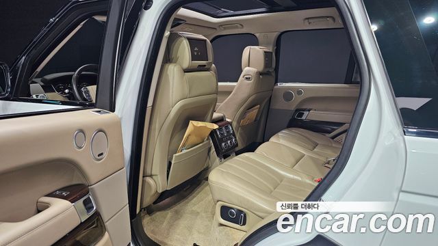 Land Rover Range Rover 2016 — photo 12