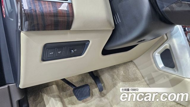 Land Rover Range Rover 2016 — photo 18