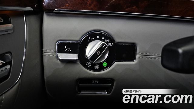 Mercedes-Benz S-Class 2008 — photo 14