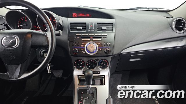 Mazda Mazda 3 2011 — photo 15