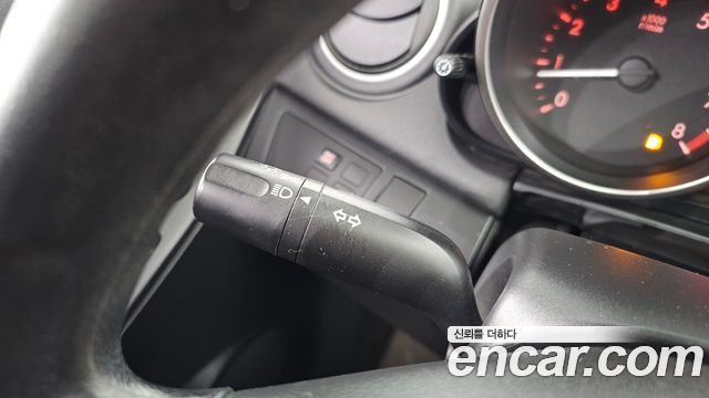 Mazda Mazda 3 2011 — photo 17