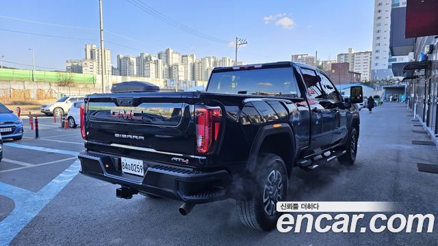 GMC Sierra 2021 — photo 2