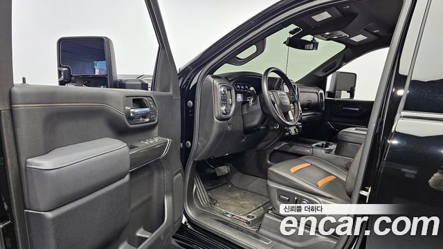 GMC Sierra 2021 — photo 10
