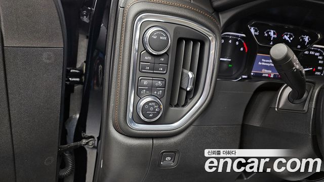 GMC Sierra 2021 — photo 17