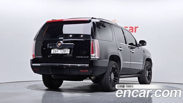 Cadillac Escalade 2013 — photo 2