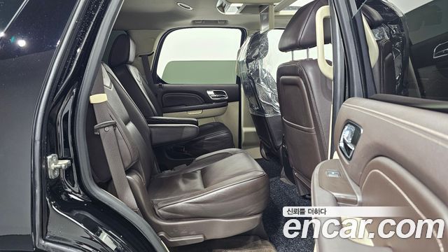 Cadillac Escalade 2013 — photo 12