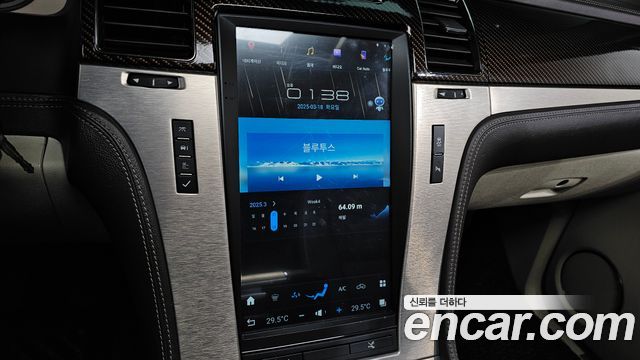 Cadillac Escalade 2013 — photo 16