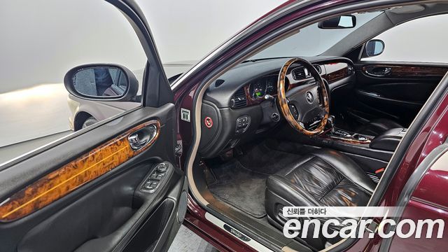 Jaguar Daimler 2006 — photo 11