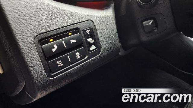 Kia K9 2013 — photo 17