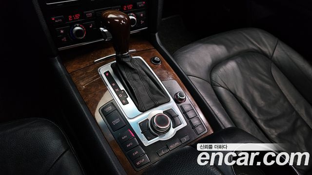 Audi Q7 2007 — photo 9