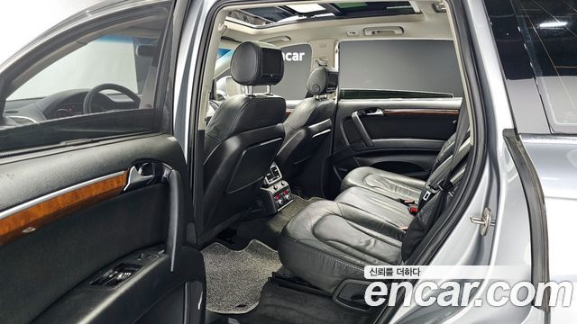 Audi Q7 2007 — photo 10