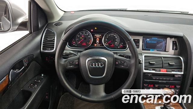 Audi Q7 2007 — photo 13