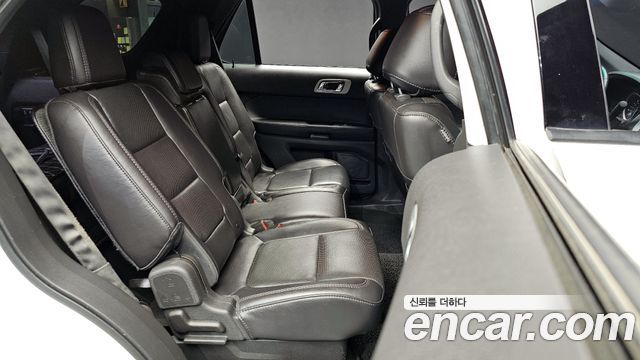 Ford Explorer 2013 — photo 12