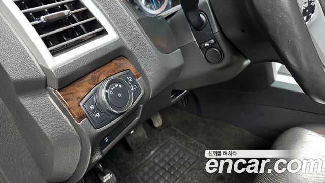 Ford Explorer 2013 — photo 18