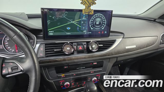 Audi A6 2017 — photo 14