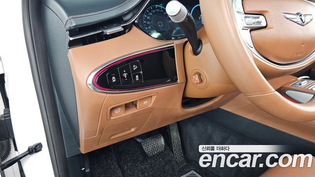 Genesis GV70 2021 — photo 13