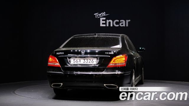 Hyundai Equus 2010 — photo 4