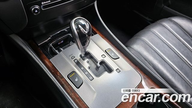 Hyundai Equus 2010 — photo 9