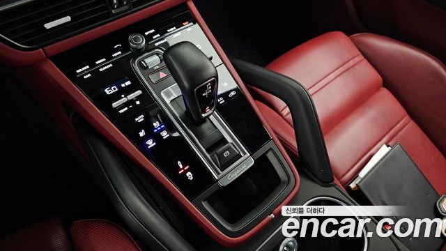 Porsche Cayenne 2021 — photo 9