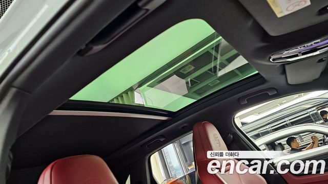 Porsche Cayenne 2021 — photo 17