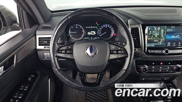 KG Mobility Rexton 2018 — photo 13