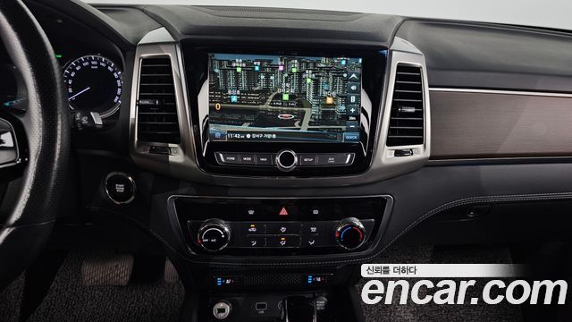 KG Mobility Rexton 2018 — photo 14
