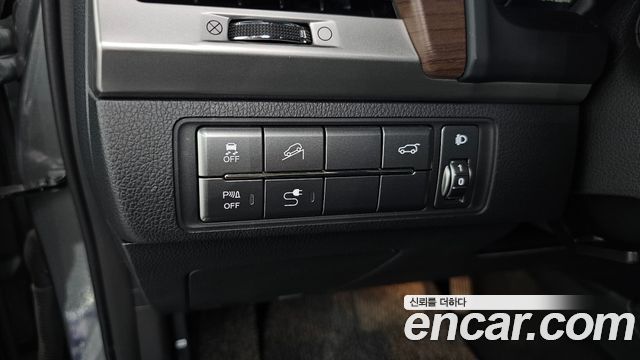 KG Mobility Rexton 2018 — photo 17
