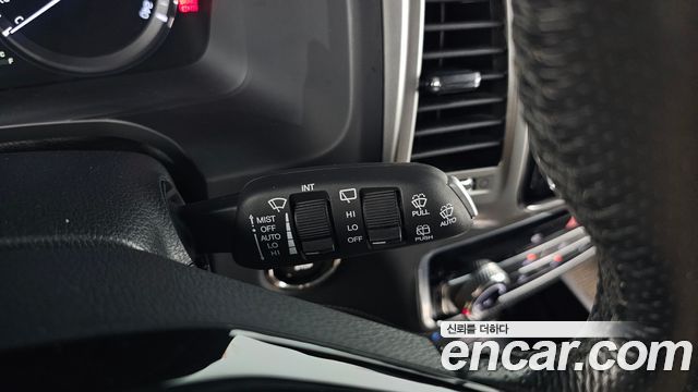 KG Mobility Rexton 2018 — photo 18
