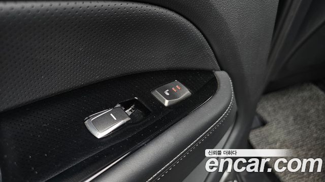 KG Mobility Rexton 2018 — photo 19