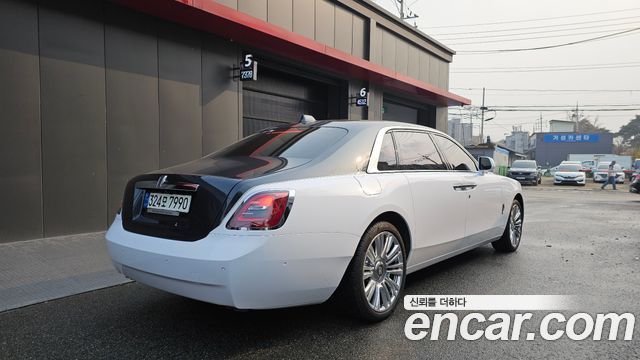 Rolls-Royce Ghost 2021 — photo 2