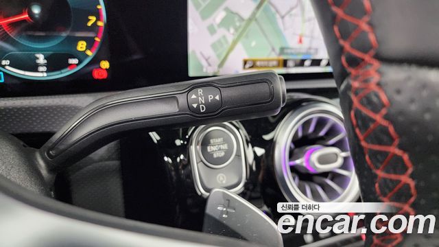 Mercedes-Benz A-Class 2020 — photo 9