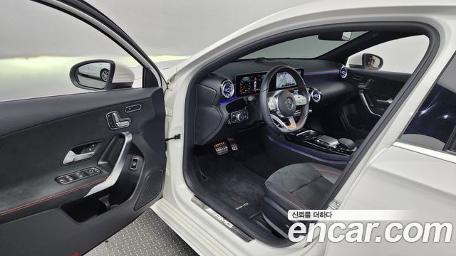 Mercedes-Benz A-Class 2020 — photo 10