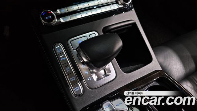 Genesis G90 2019 — photo 9