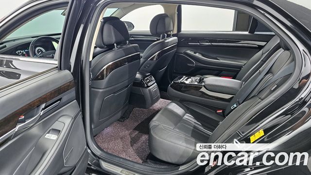 Genesis G90 2019 — photo 11
