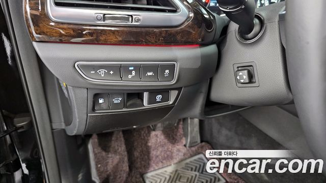 Genesis G90 2019 — photo 15