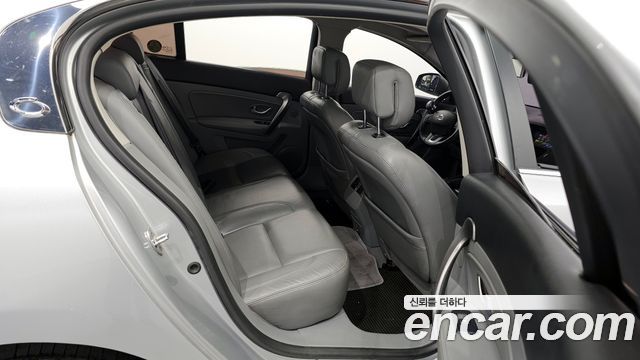 Renault Korea SM5  2010 — photo 12