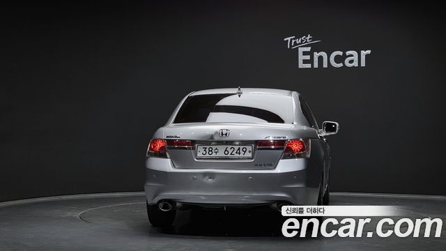 Honda Accord 2011 — photo 4