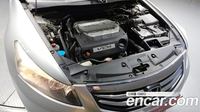 Honda Accord 2011 — photo 6