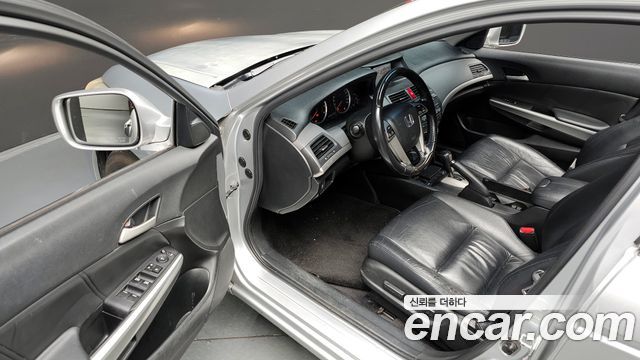 Honda Accord 2011 — photo 12