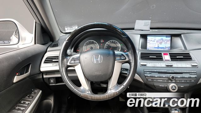 Honda Accord 2011 — photo 13