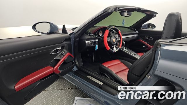 Porsche 718 2017 — photo 10