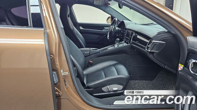 Porsche Panamera 2010 — photo 11