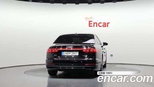 Audi A8 2023 — photo 4