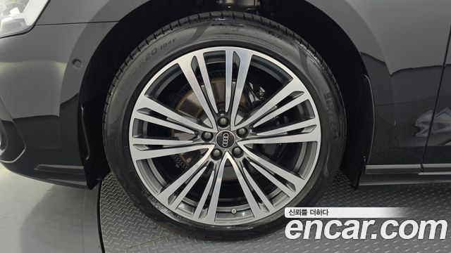 Audi A8 2023 — photo 5