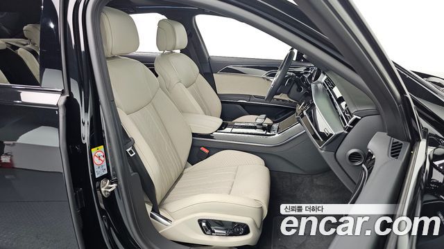 Audi A8 2023 — photo 10