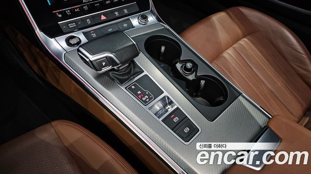 Audi A6 2021 — photo 9