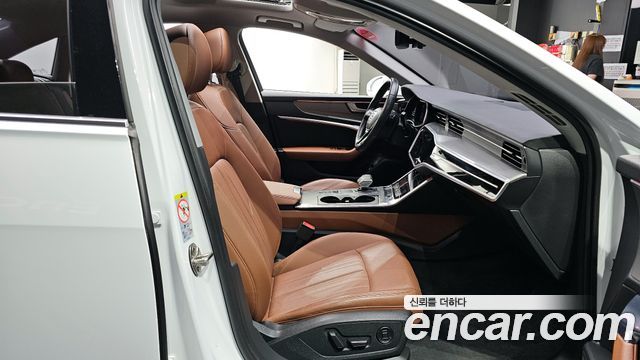 Audi A6 2021 — photo 10